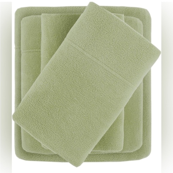 NWT -True North Fleece Sheet Set, Sage Color - Picture 3 of 11
